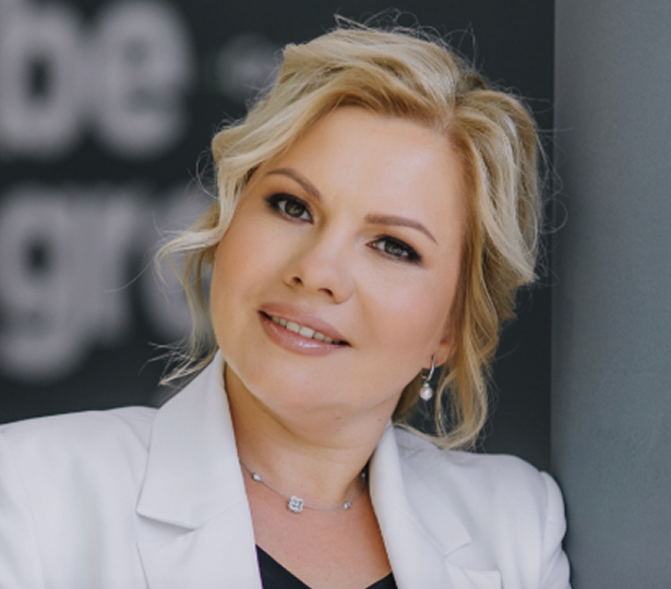 Анна Бурова